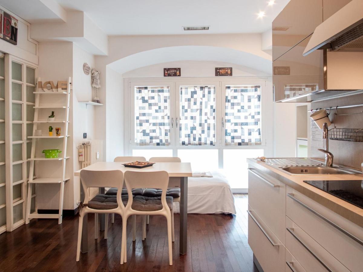 The Best Rent - Modern Duomo Apartment Milan Exterior photo